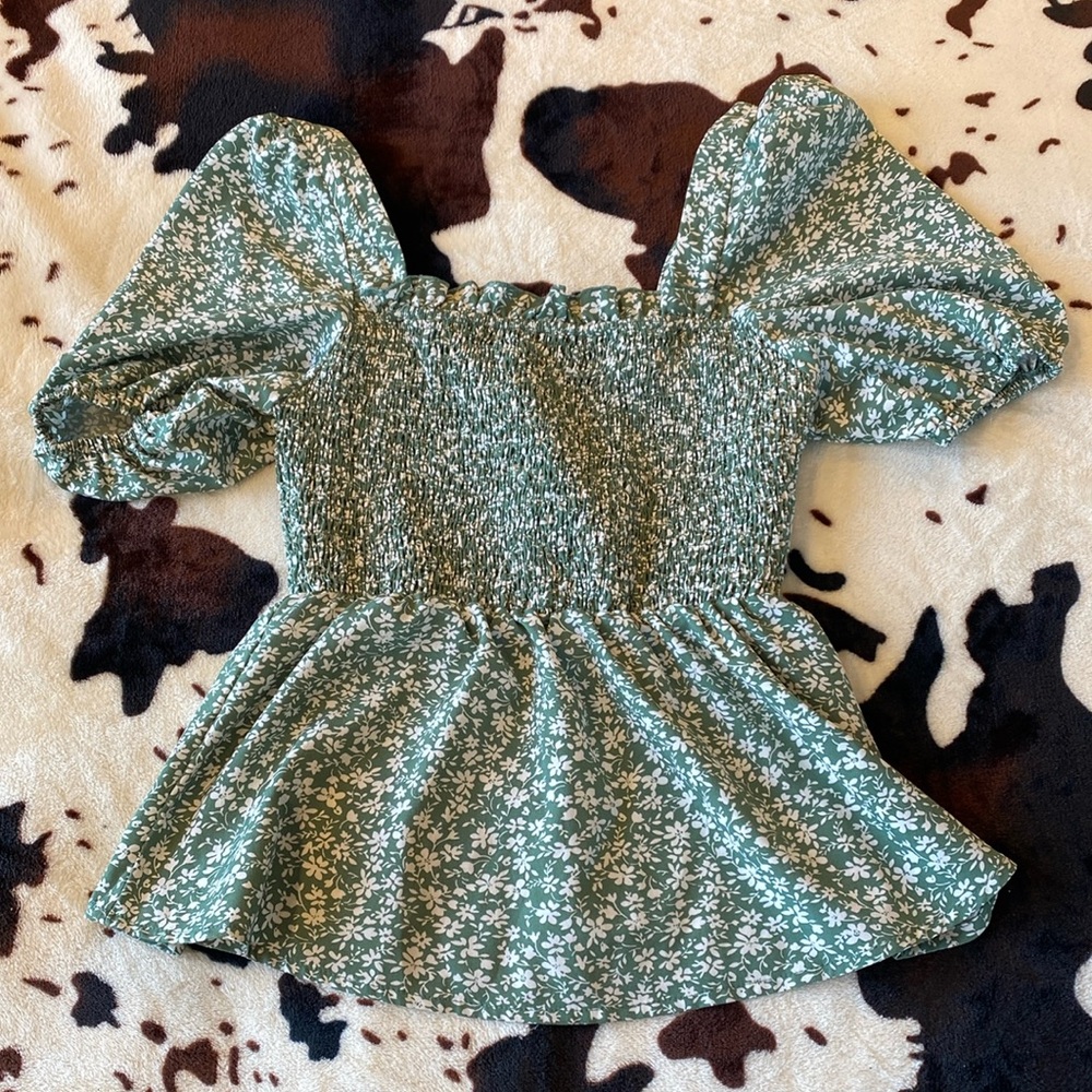 2/$10 Floral Cropped Blouse